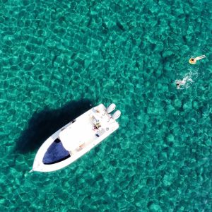 Robalo, tour in barca a motore