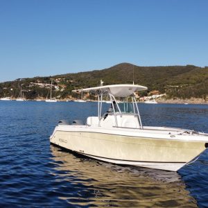 Robalo, tour in barca a motore