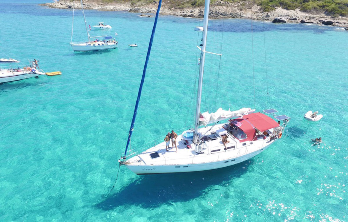 Zaurak tour in barca a vela